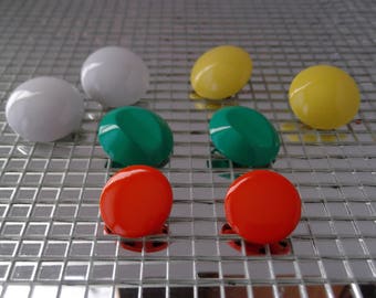Vintage 80s Earrings / 4 Pairs Button Earrings / Clip Earrings from CarnivalofFASHION