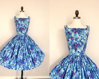 Vintage 1950s Blue and Purple Floral Cotton Full Skirt Party Dress XS