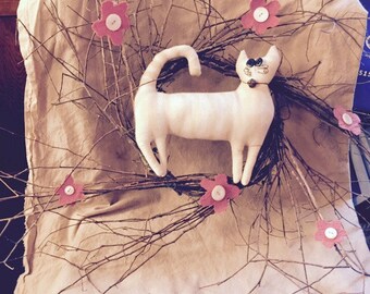 primitive cat/kitty springtime flower wreath folk art