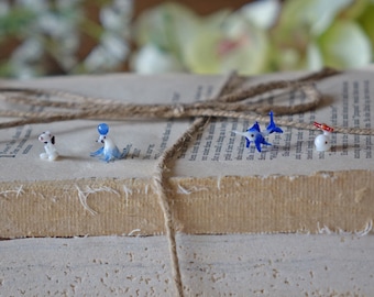 Vintage small glass figurines Tiny animals Seal Dog Blue fish White fish Blown glass art Glass animals figurines