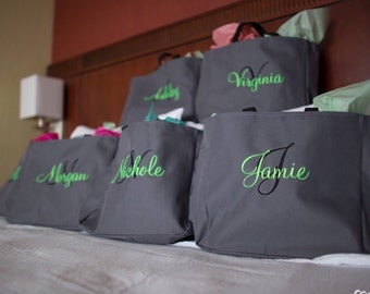 Personalized Tote Bags Set of 8, Bridesmaid tote bag , bridesmaid beach bag , bachelorette party gift , wedding tote bags, monogrammed tote