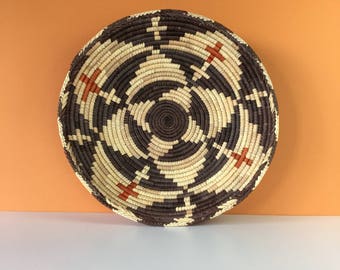 Vintage Weaved Basket , Southwestern Basket, Vintage Basket, Large Basket, Wall Basket, Bohemian, Jungalow, Native American Basket,