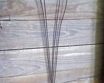 Wire RUG BEATER with Free Form Heart- Primitive Rug Tool