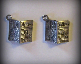 4 Silver Pewter Newspaper Charms (qb23)