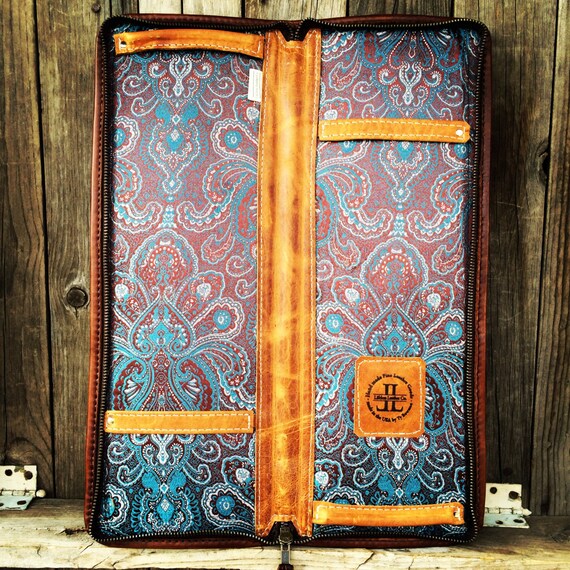 Items similar to Handmade in the USA Men's NECK TIE Travel Case Tie