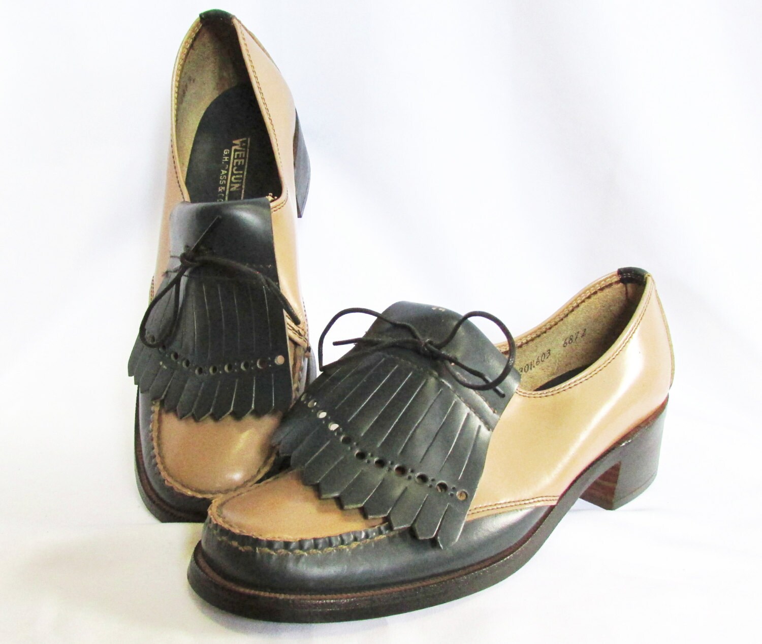 tie weejuns shoes