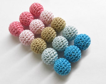 Crocheted beads 18mm handmade round pink blue cream, 15 pc.