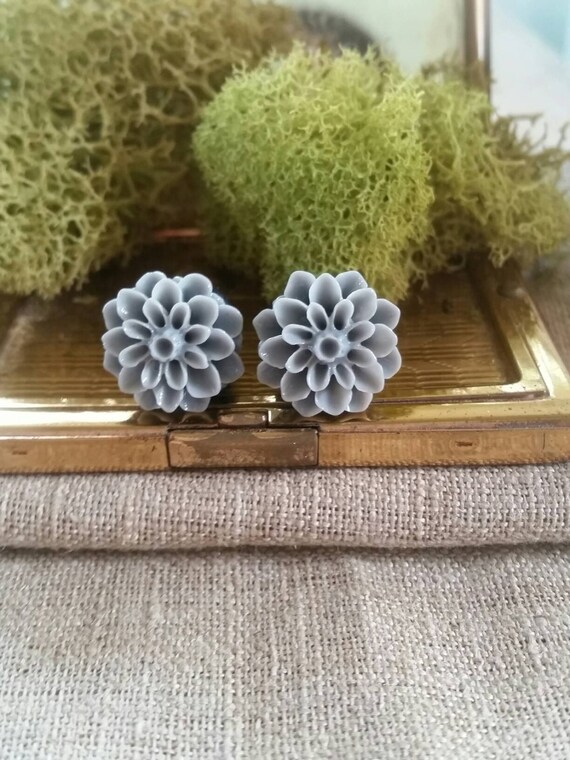 Bridal Plugs Girly Plugs Flower Plugs Gray Grey Mum