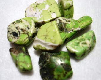 Green Magnesite Nugget 15mm Beads (Qty 8) - B3588