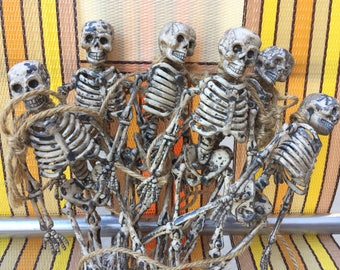 Mini Skeleton Garland 6 Per Strand