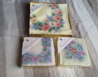 Vintage set of 3 Paper napkins in the original box Made in Japan