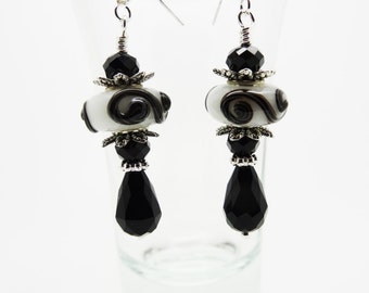 Black Drop Earrings, Black Earrings, Black Crystal Earrings, Crystal Earrings, Drop Earrings, Black Dangle Earrings, Lampwork Earrings