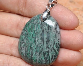 Green Crazy Lace Agate silver plated pendant (#J826)