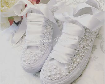 Luxury all white Converse pearl sparklers / White All over converse / Bridal converse / Wedding converse / Pearl converse