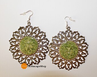 UV Resin Earrings ' cameo ' (2 different pieces)