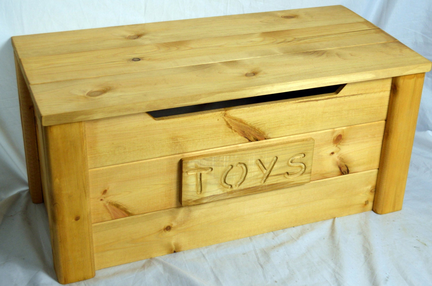 Handcrafted Wooden Rustic Pine Trunk Chest Toy Box Shabby Chic