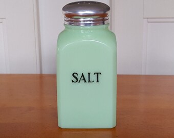 Jeannette Jadite Square Salt Range Shaker - 1930 - Vintage