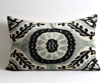 velvet pillow, decorative pillow, ikat, ikat pillow, velvet, throw pillow, pillow cover, accent pillow, velvet ikat pillow, pillow,handmade