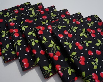Cherry Cloth Napkins, Red Cherries Napkins, Red and Black, Everyday Napkins, Large Reversible Napkins, Set of 6, Dinner Napkins, Red Green