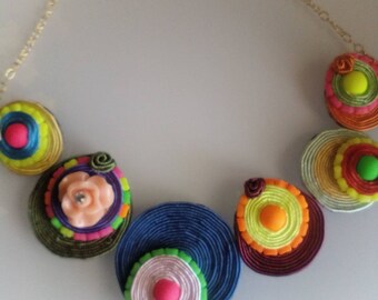 Choker with swivels in Soutache