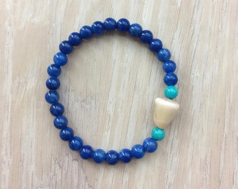 Seashell bracelet, cone shell bracelet with mountain jade beads, Hawaiian seashell jewelry, surfer girl bracelet, beaded seashell bracelet