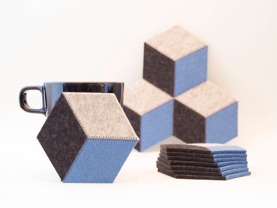 Set of light blue and grey felt coasters / wool felt coasters / hexagon coasters / geometric coasters / handmade / gift idea / made in Italy