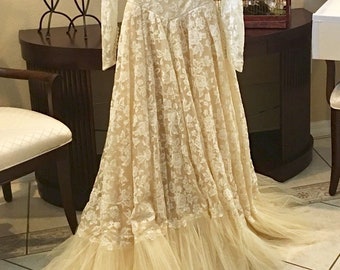 William Cahill Vintage Wedding Gown