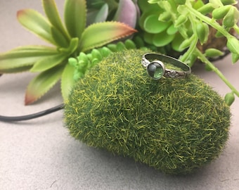 Peridot Floral Stacker Ring