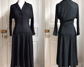 1940s / 40s Vintage Black Crepe and Velvet Day Dress