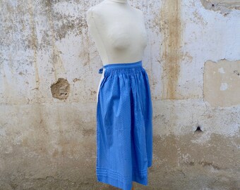 Vintage 1970/70s Tyrol Austria Trachten dirndl floral blue floral cotton apron