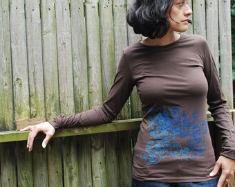 Graphic tee for women - S,L, womans tops tshirts, silkscreen womens t-shirt, womens tees - brown long sleeve, double deco