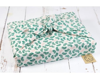Furoshiki in organic cotton GOTS leaves zero packaging waste, durable, eco-friendly, reusable, 75 x 75 cm.