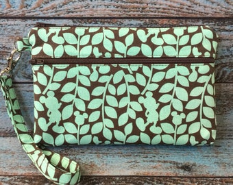 Wristlet; Mickey Mouse Wristlet Wallet; Phone Wallet; Zipper Pouch; iPhone 7 Wristlet; Cell Phone Purse; Phone Case; Wallet with Strap