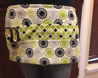 Short Utility Apron - Short Work Apron - Craft Apron - Utility Apron - Pocket Apron - Gift For Her - Cleaning Apron - Teaching Apron
