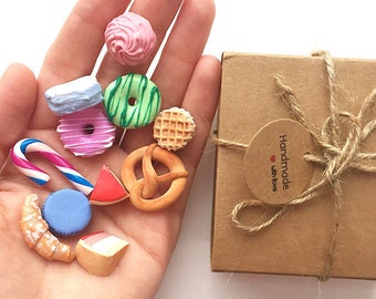 Mini-set of 11 miniatures sweets