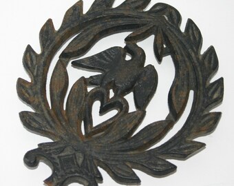 Clearance Eagle Cast Iron Trivet T-13 Vintage Kitchen Collectible Hot Plate