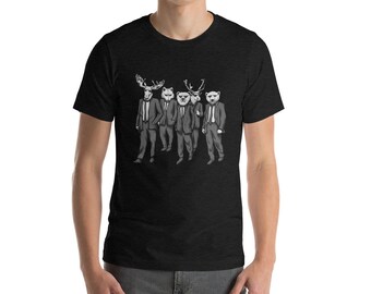 Funny Alaska Bear Moose Reindeer Polar Bear Arctic Fox Cool Shirt Great Alaskan Gift T-Shirt