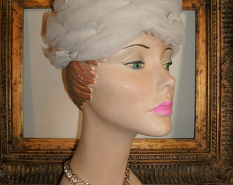 Vintage 1960's Marta-Lu Pale Grey Netting Hat with Velvet Bows