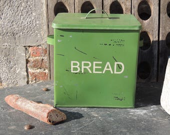 Nice and large metal Bread box vintage green color