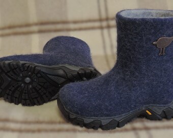 Felted boots/ valenki/ winter boots/warm boots