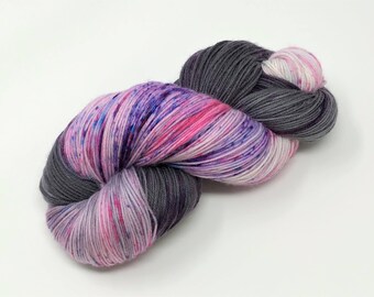 19 micron merino nylon blend, hand dyed sock yarn, 'foggy plums', superwash sock yarn
