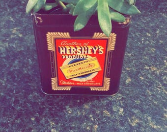 Vintage 90's Hershey's tin