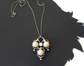 Tortolani Crislu Faux Pearl & Silver Necklace