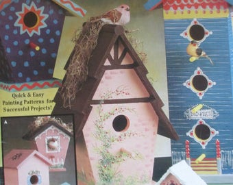 Folk Art Tole painting " Bird houses. Painted Wood" 1991 used booklet 20 pages
