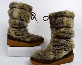 Quoddy Moccasin Rare Vintage 70s Fur & Leather Warm Winter Boots Size 7 Hippie Boho