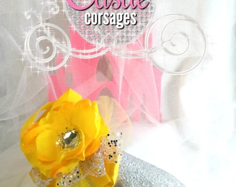 Yellow Prom Corsage, Wedding Corsage, Wrist Corsage, Silk Corsage, Bridesmaids Accessories, Women's Groups