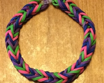 Fishtail Rainbow Loom Rubber Bracelet (Navy Blue/Purple/Green/Pink)