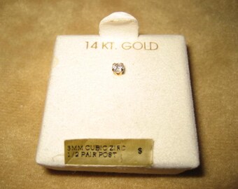 14K Gold Stud Earring with Cubic Zirconia Vintage