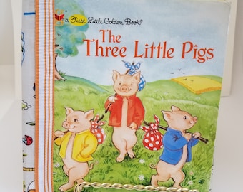 The Three Little Pigs junk journal