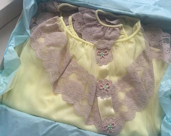 Vintage Nightgown. Vintage Yellow Nightgown. Yellow Nightie.